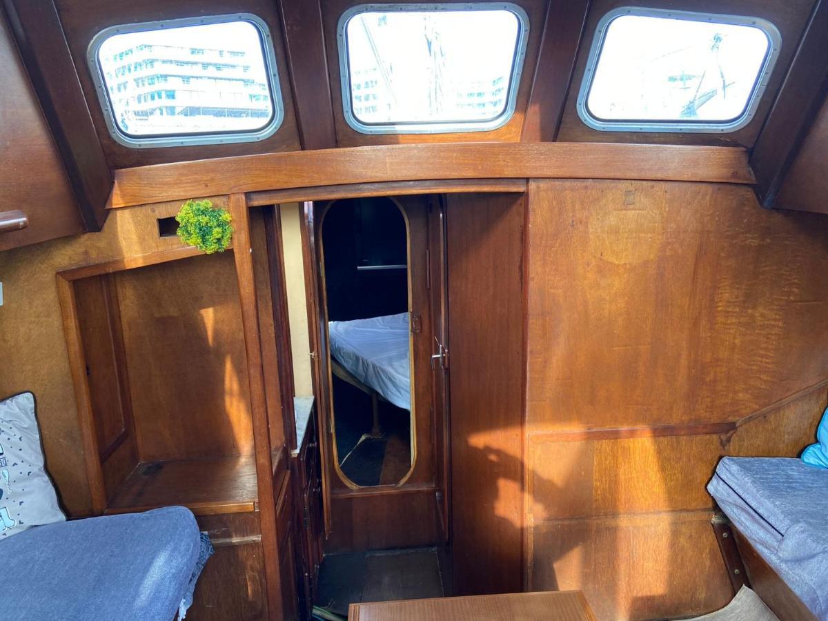 Fantastic Sailing Boat To Sleep In Barcelona Hotel ภายนอก รูปภาพ